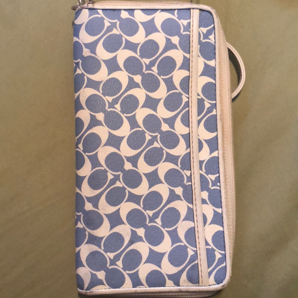 Coach wallet